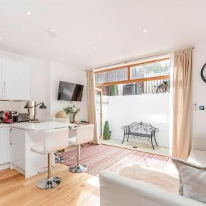 Fulham Broadway 2-Bed Apt w Garden & Pets Ok