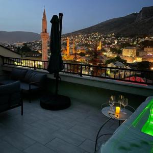 Penthouse with Old bridge view and jacuzzi