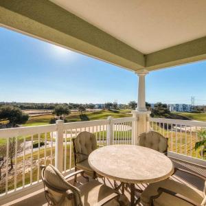 Welcoming 3 Bdrm Condo with Golf Course Views at Reunion