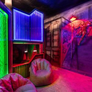 Magical 6 Bdrm Villa with Themed Bedrooms at Reunion