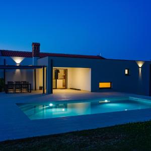 Villa Lia with pool - luxury in Vintijan, near Pula and Medulin