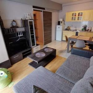 Zöld Béka Apartmanok Kölcsey I