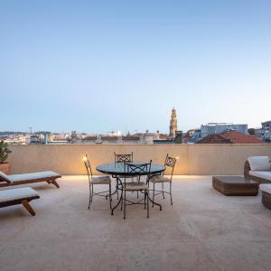 Best rooftop in Porto!
