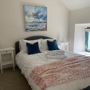 Farm House - Sleeps 7 - Garden - Parking