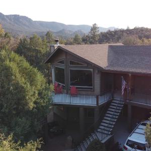 'Elkwood Lodge' Cabin w/ Hot Tub in Star Valley!