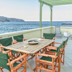 Seafront House in Andros Town by Explore Andros