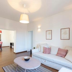 JOIVY Spacious Family Apt for 4, in Carignano, Genoa