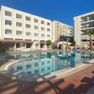 Oya Family Suites
