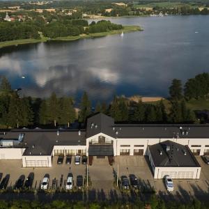 Hotel M Club Lake Resort