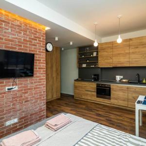 Exclusive Top Central Studio