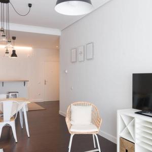 Sanfran 81 AC by Staynnapartments