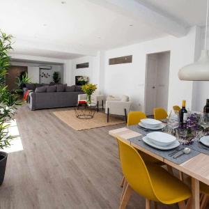 ISG Apartments Downtown family haven Free parking spot