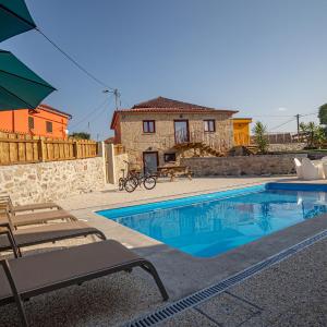 Casa da Clarinha, piscina, perto Sistelo e Ecovia do Vez