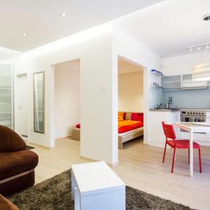 ORANGEHOMES one bedroom Modern apartment in the city center