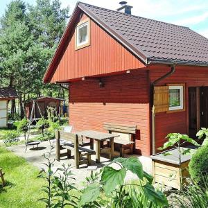 Chalet near Baltic Sea and Wolinski Park
