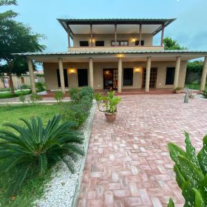 Ama Batokunku Resort