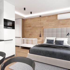 LUXURIOUS ONE BEDROOM STUDIO IN TOP CENTER