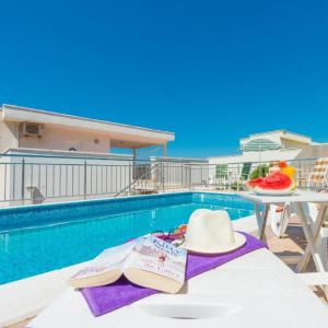 Villa Borna Apartments with Free Parking