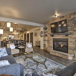 Renovated Condo Near Copper Mtn and Breck Resort!