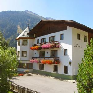 Apartment Diana-4 by Interhome