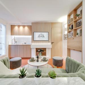 Amazing Historical Parisien Flat Next To Louvre Area - 3
