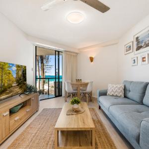 Coolum Beachside Apartment