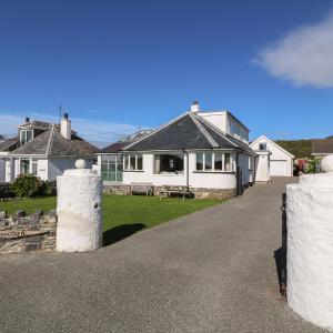 Angorfa - Trearddur Bay