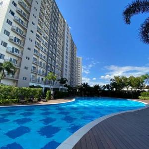 A Cozy 1 Bedroom Unit with a Parking at Tower 2 South Residences SM Southmall