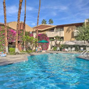 Walk to Dtwn Palm Springs Condo with Pool Access