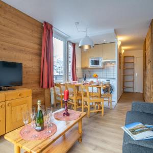 Apartment Le Prariond - Val Claret-11 by Interhome