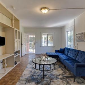 Los Angeles 3 Bedroom Charmer Large Guest House