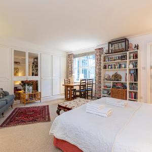 Attractive flat in Little Venice