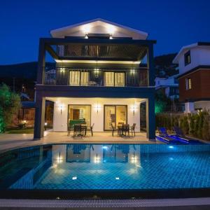 EFE VILLA