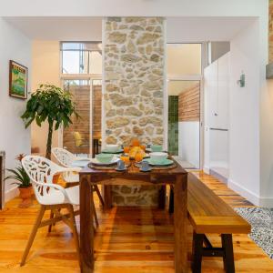 WHome Casa Alcazar Perfect spot w/ private Patio