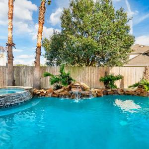 Perfect Getaway with POOL, SPA, and Private Gym