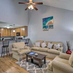 Tidy Tallahassee Townhome about 7 Mi to Downtown!