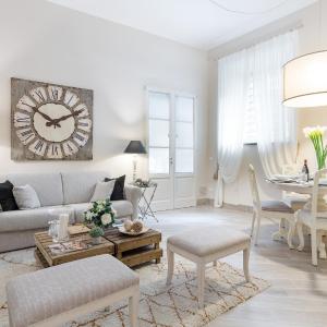 Casa Mirella, central smart GROUND FLOOR apartment inside Lucca