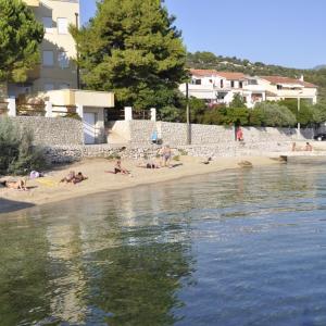 Apartment in Barbat with sea view, balcony, air conditioning 660-5