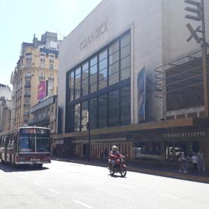 Dos ambientes en Obelisco Centro y Teatros