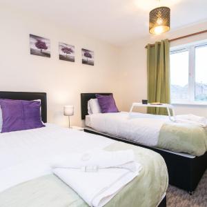 Coventry- Perchfoot 3 Bedroom Contractor and Pet-Friendly Spacious House By Sublime Stays