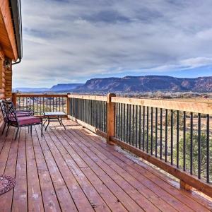 The Cliffrose Cabin - Hike, Relax, Explore!