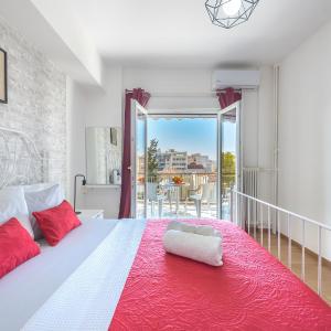 Superb Acropolis view 3bd apt in historical center