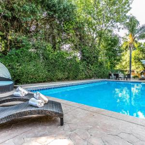 Villa Sausalito - Newly Designed 4BR HOUSE & POOL by Topanga