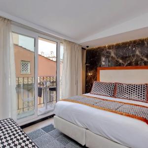 HELMIRAGE Piazza di Spagna Suite