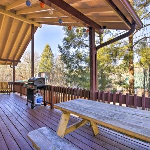 Patio, Grill and Mogollon Rim Views Payson Cabin