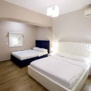 Elior Apartments