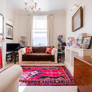 Classy and spacious one bedroom flat in amazing location