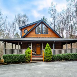 Cedar Forest-Theater, Game Room, HotTub