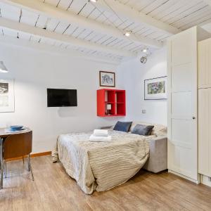 JOIVY Beautiful Studio for 2 near Sempione Park