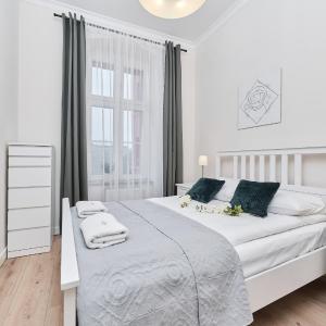 City Center Railway Station Apartment Piłsudskiego by Noclegi Renters